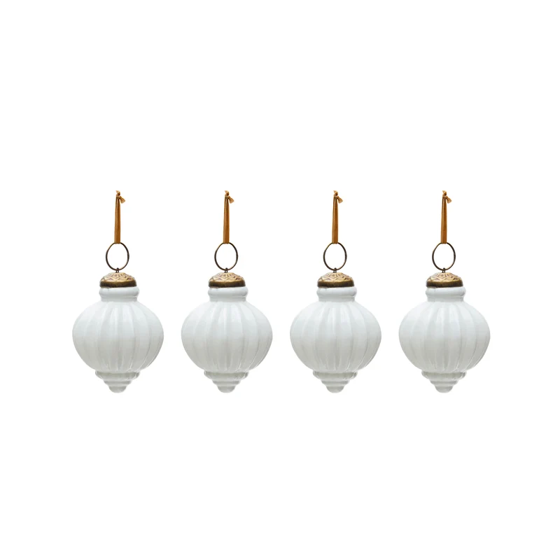 Irlo set of 4 Christmas baubles made of white recycled glass, Ø 8 cm