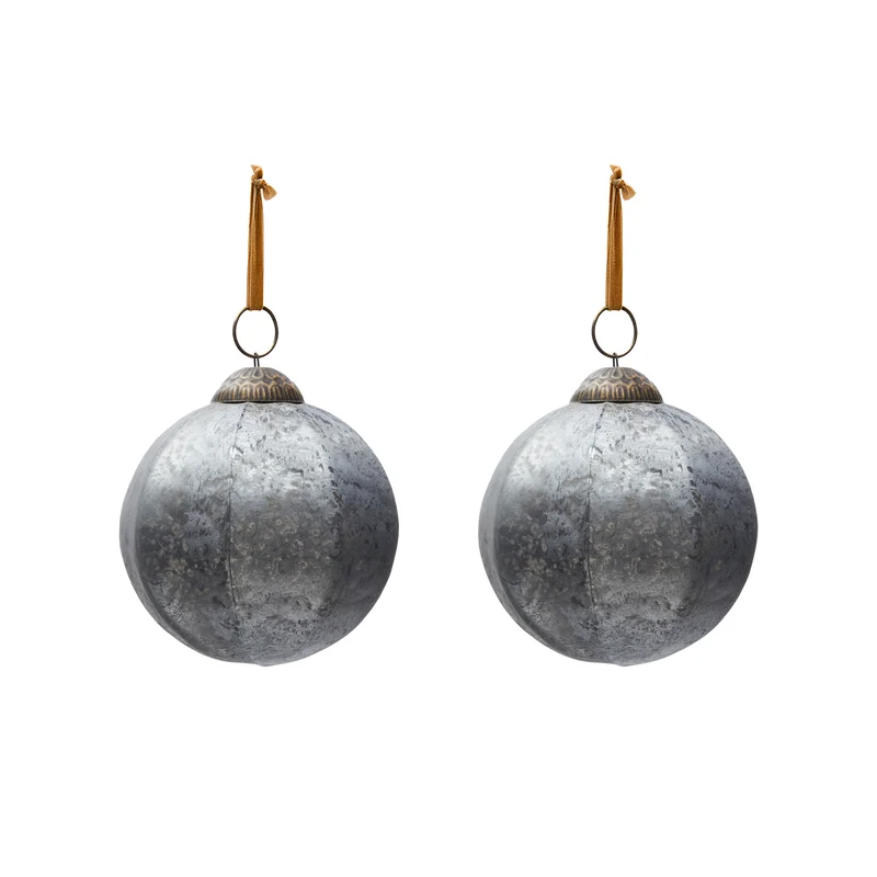 Blama set of 2 Christmas baubles made of silver recycled glass, Ø 10 cm