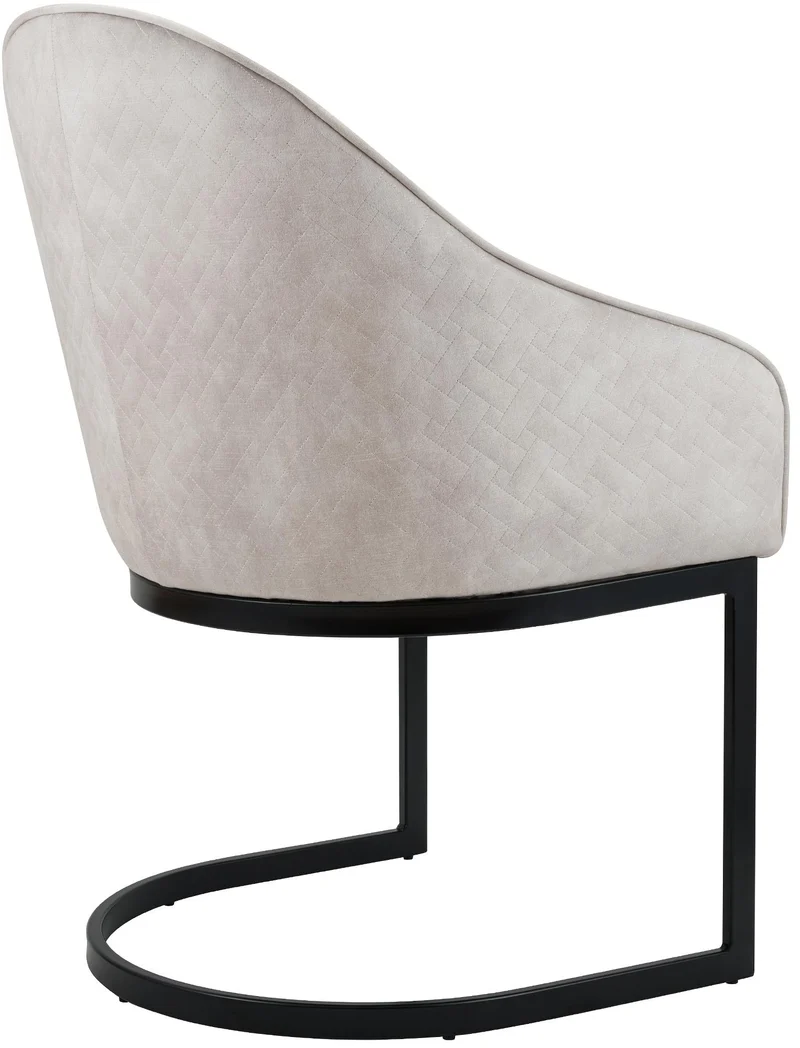 Chaise de salle à manger design dossier arrondi enveloppant assise rembourrée velours crème et piètement luge métal 10_0008496