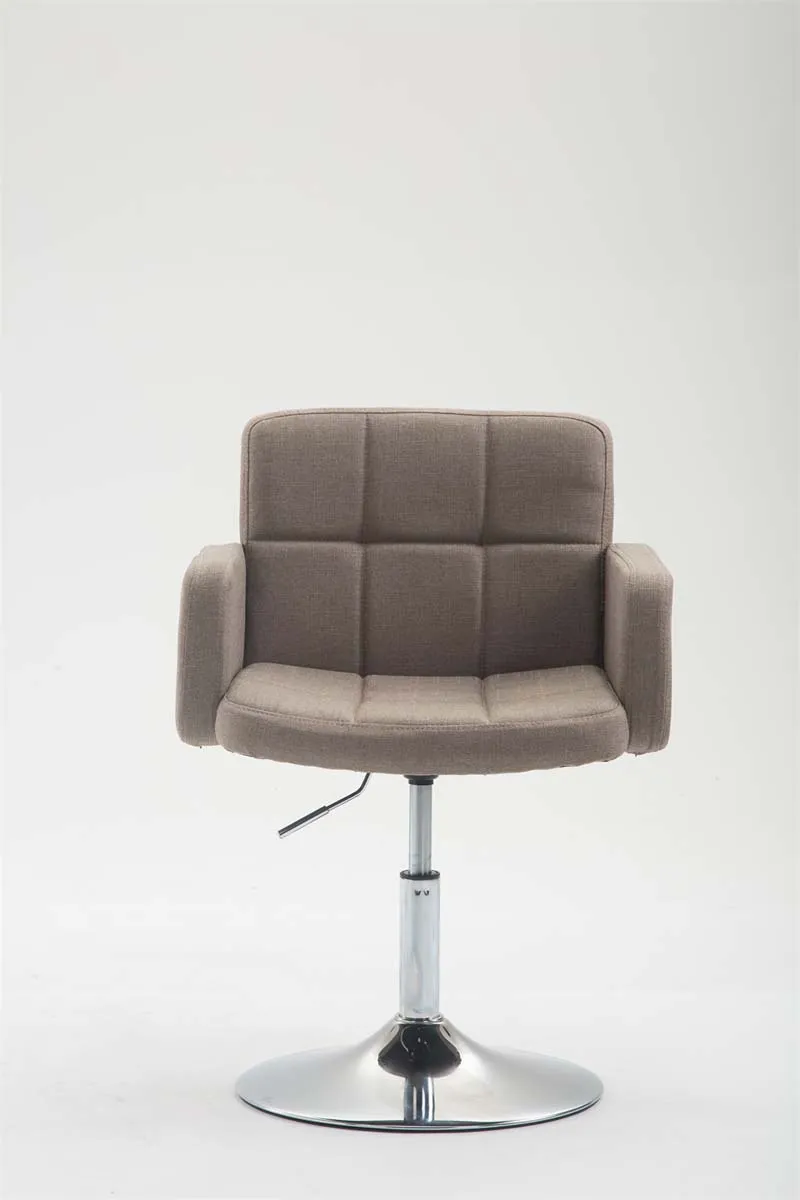 Fauteuil lounge avec accoudoirs rembourrés pivotant à 360° en tissu couleur taupe et métal chromé 10_0002811
