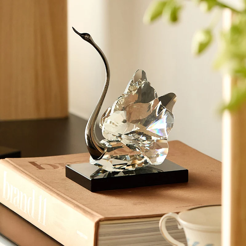 Modern Luxury Crystal Glass Metal Swan Figurine Set Decorative Sculpture Desk Decor For Living Room