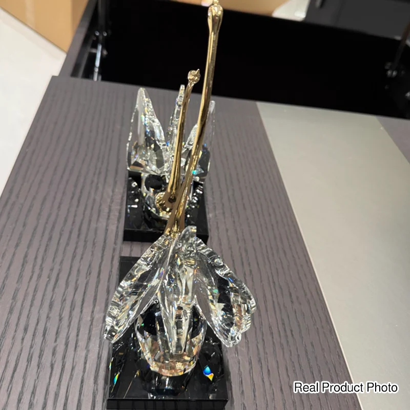 Modern Luxury Crystal Glass Metal Swan Figurine Set Decorative Sculpture Desk Decor For Living Room