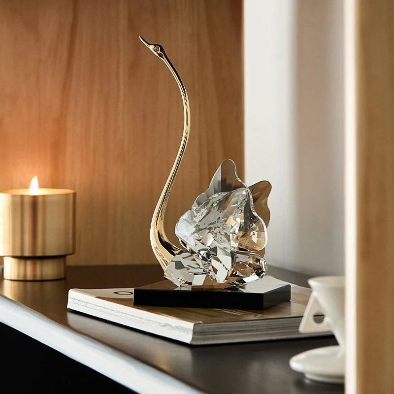 Modern Luxury Crystal Glass Metal Swan Figurine Set Decorative Sculpture Desk Decor For Living Room