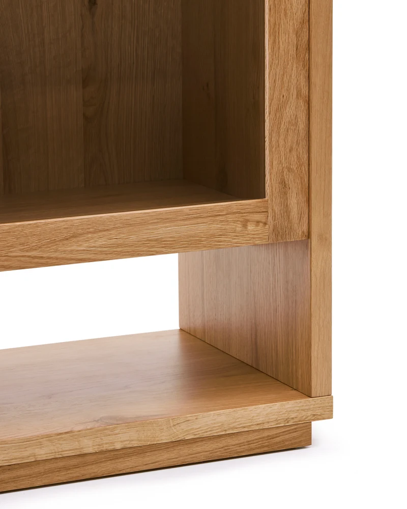 Alguema display cabinet in oak wood veneer with natural finish, 100 x 185 cm