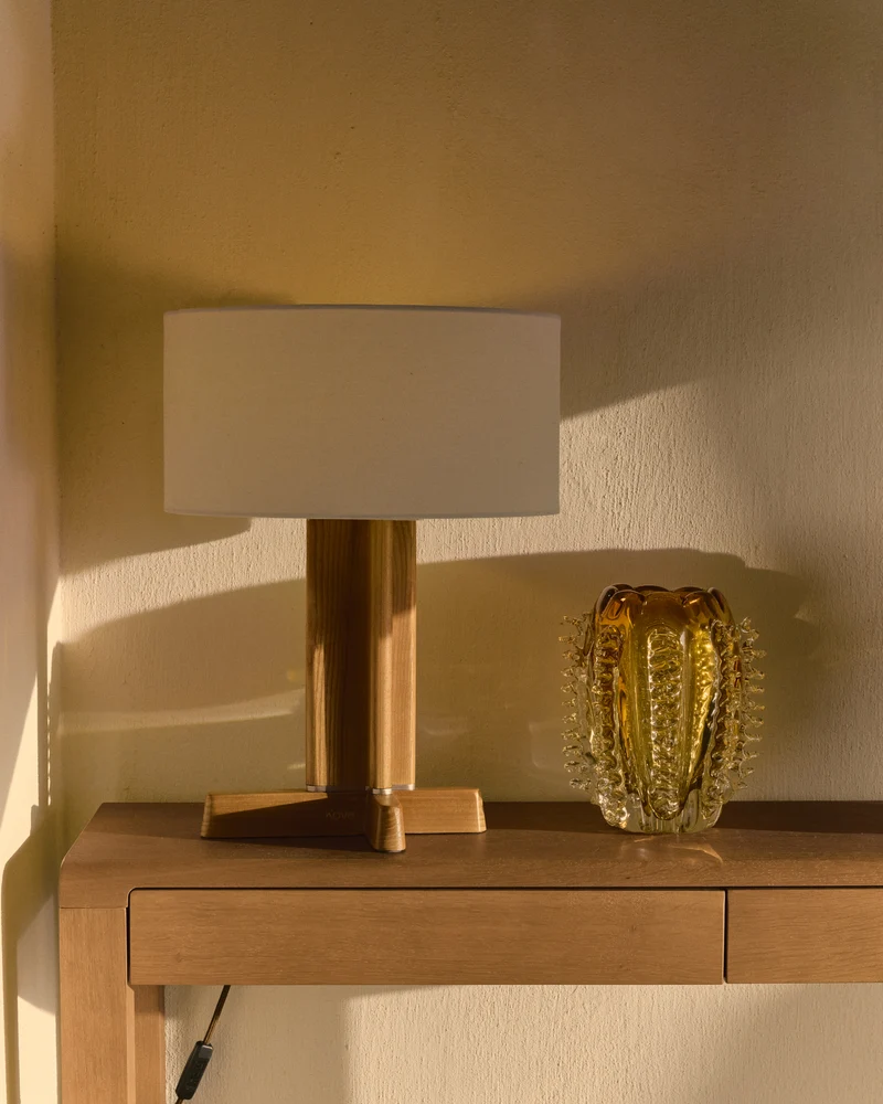 Arelida console table made of oak veneer and solid oak wood with light brown finish 112 x 80 cm FSC Mix Credit