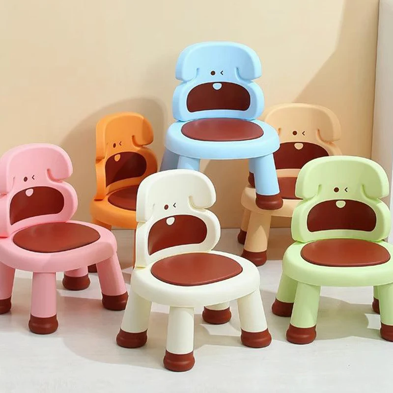 Modern Art Deco Cartoon Dog-Shaped PP Plastic Kids Low Stool Backrest Armless For Living Room