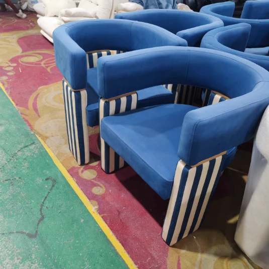 Contemporary Scandinavian Velvet Metal Plywood Curved Rectangular Accent Chair With Armrests Backrest For Living Room