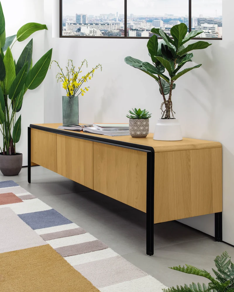 Nadyria oak wood veneer 3 door TV stand with black finish steel, 180 x 50 cm