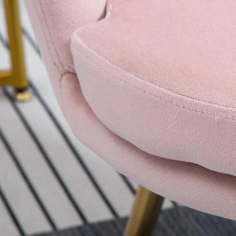 Fauteuil coquillage 67 x 64 x 77 cm assise 9 cm cocooning élégant style classique pieds dorés en polyester rose poudré 21_0003018