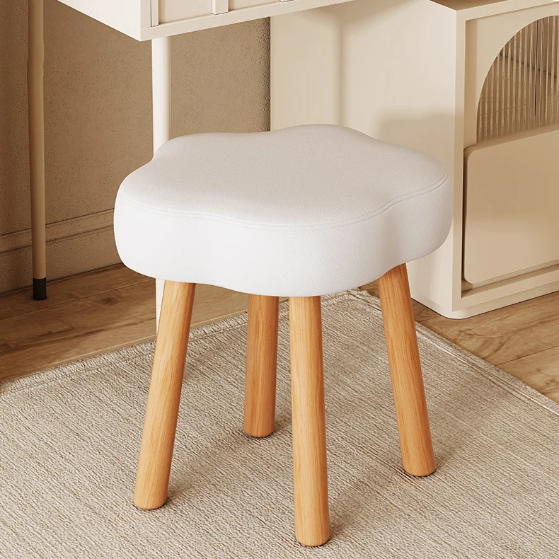 Modern Minimalist Flower-shaped Synthetic Fabric Lamb Fleece Beech Wood Solid Wood Plywood Low Stool For Living Room