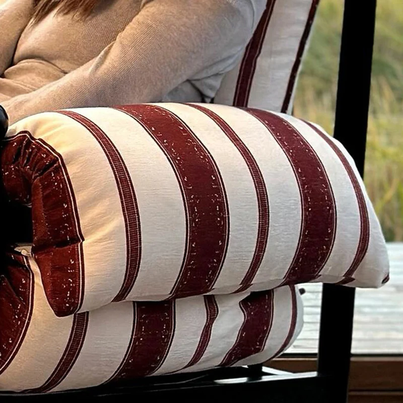 Traditional Vintage Curved Cotton Solid Wood Velvet Fabric Accent Chair Backrest Armrest For Living Room