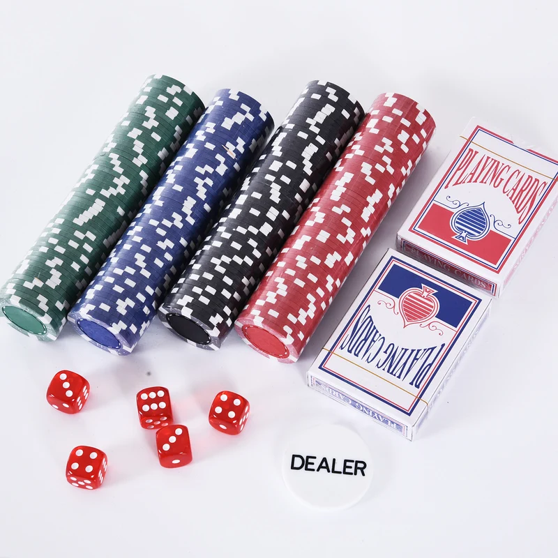Mallette de poker coffret compact 29,5 x 20,5 x 6,5 cm 200 jetons fermeture à clé design contemporain en aluminium argent 21_0006640