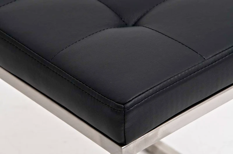Tabouret bas en synthétique noir pieds acier inoxydable brossé mat classique et pratique 10_0001065