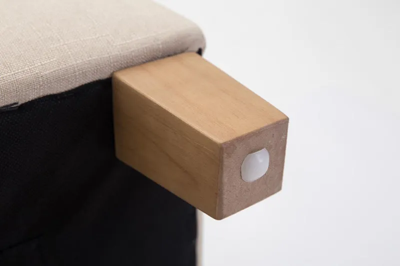 Tabouret bas repose-pieds pouf capitonné en tissu crème pieds en bois 45x46 cm 10_0000059