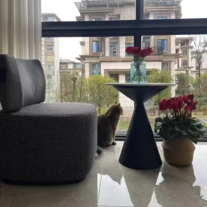Contemporary Scandinavian Linen PU Leather Carbon Steel Round Square Accent Chair With Backrest For Living Room