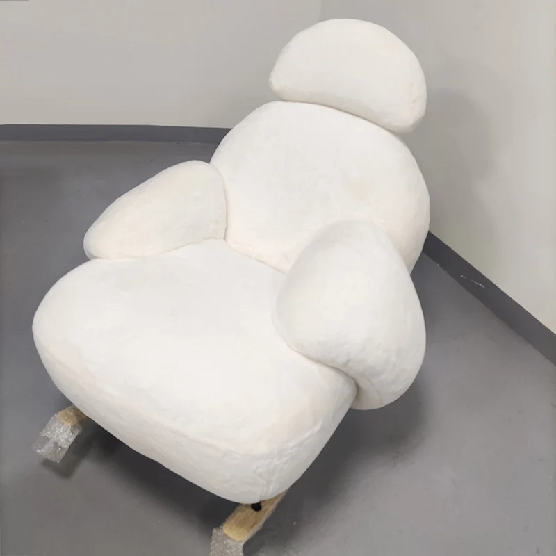 Contemporary Scandinavian Teddy Fabric Metal Solid Wood Penguin-Shaped Curved Accent Chair Backrest & Armrests For Living Room
