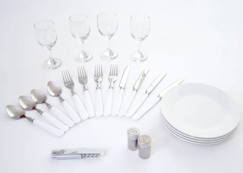 Panier pique-nique pour 4 personnes sac pique-nique + glacière verre porcelaine inox beige DIV04032