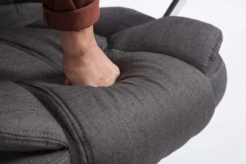Fauteuil de bureau sur roulettes largeur d'assise XXL en tissu gris foncé et métal chromé 10_0006961