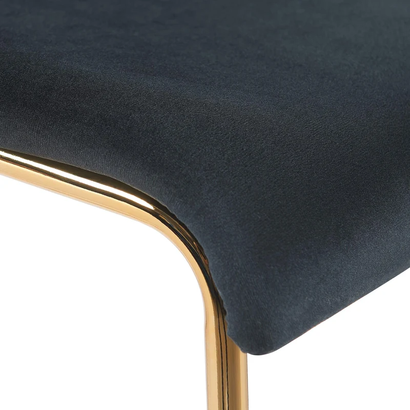 Tabouret de bar x1 en velours noir cadre métallique doré à quatre pieds style chic et moderne 10_0005850