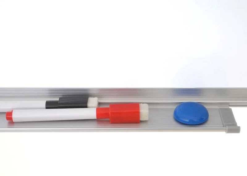 Tableau blanc magnétique mémo panneau d'affichage accessoires inclus 40x30cm 04_0005118