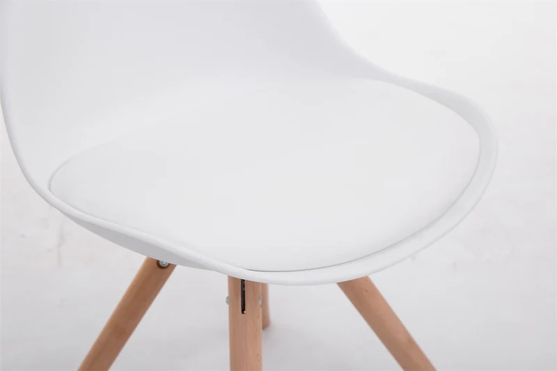 Chaise de salle à manger design scandinave rembourrée en simili cuir blanc avec pieds en bois 10_0008767