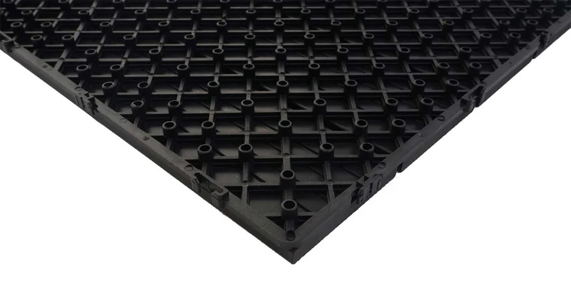 Lot de 4 dalles en WPC pour terrasse extérieur 50 x 50 cm design moderne souple et durable en plastique brun 04_0010817