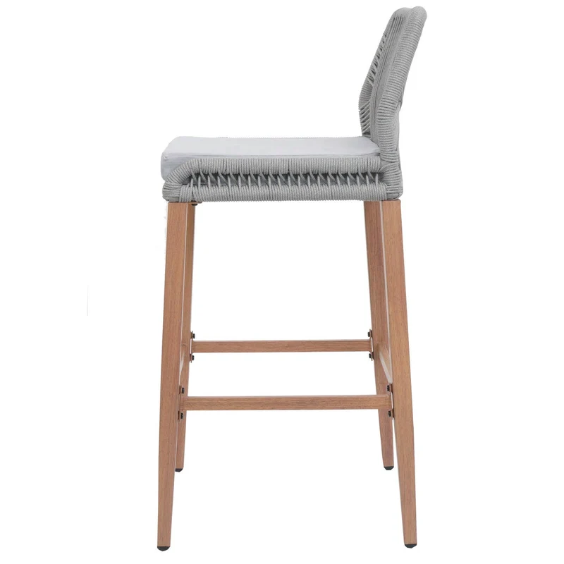 Lot de 2 tabourets de bar extérieur avec dossier cordage élastique décoratif et repose-pieds structure acier effet bois coussins gris clair 04_0009641