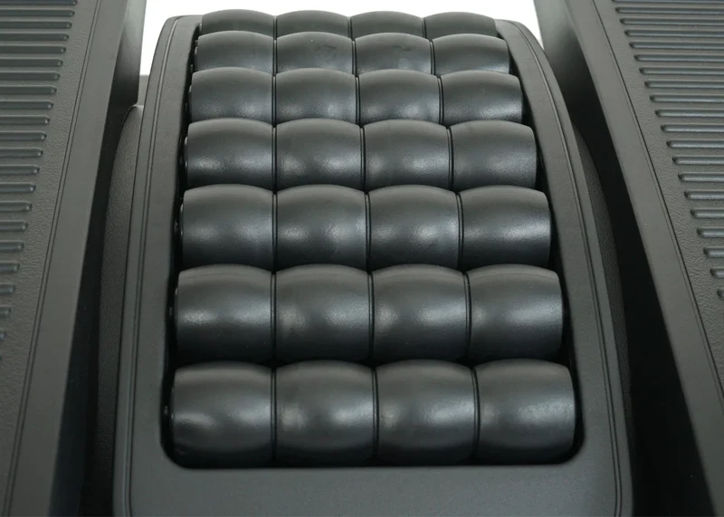 Repose-pieds avec rouleaux de massage support pour les pieds inclinaison et hauteur réglables en plastique noir 04_0010188