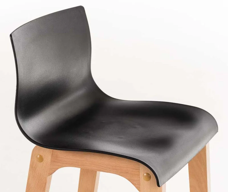 Lot de 2 tabourets de bar piètement à 4 pieds en bois assise plastique noir style scandinave 10_0005782