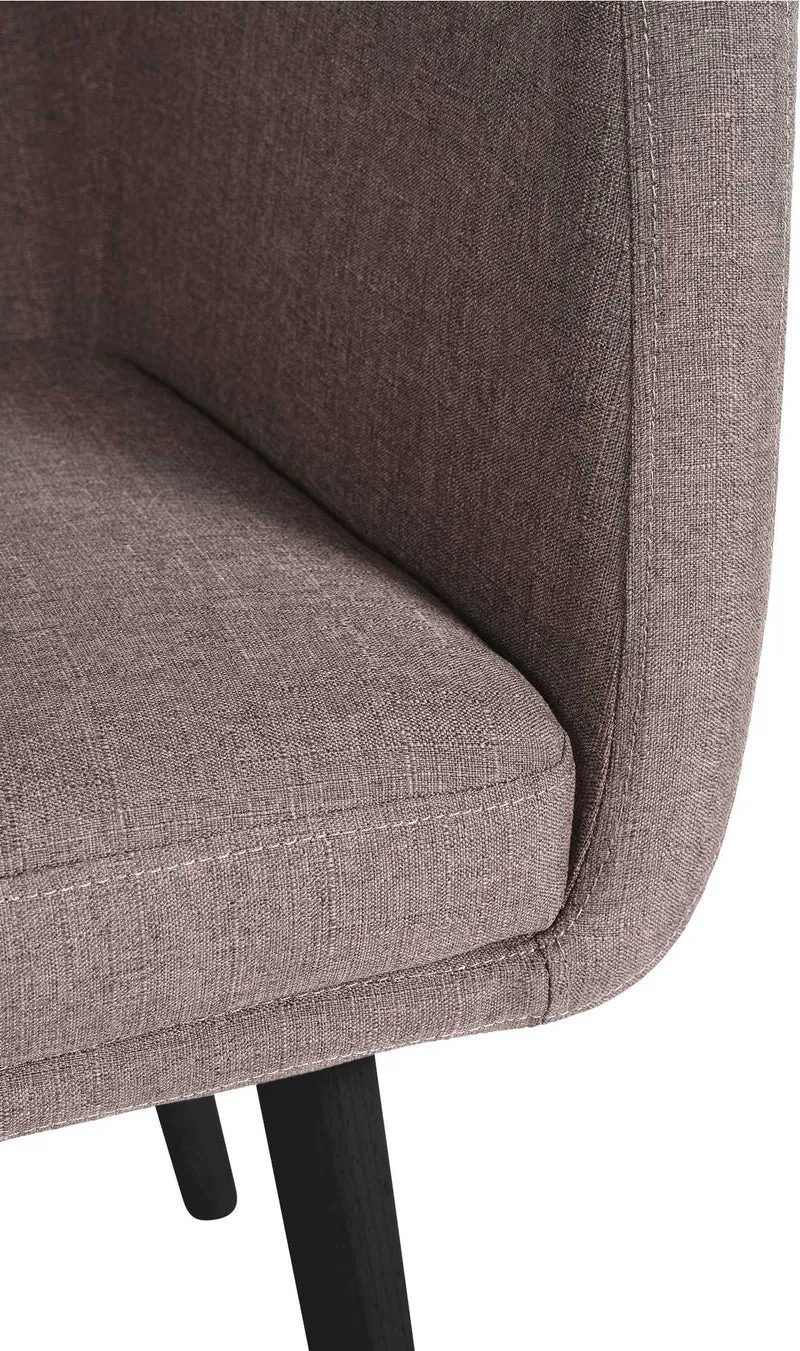 Chaise visiteur en tissu taupe avec dossier enveloppant et accoudoirs – Piètement bois clair 4 pieds 10_0008513
