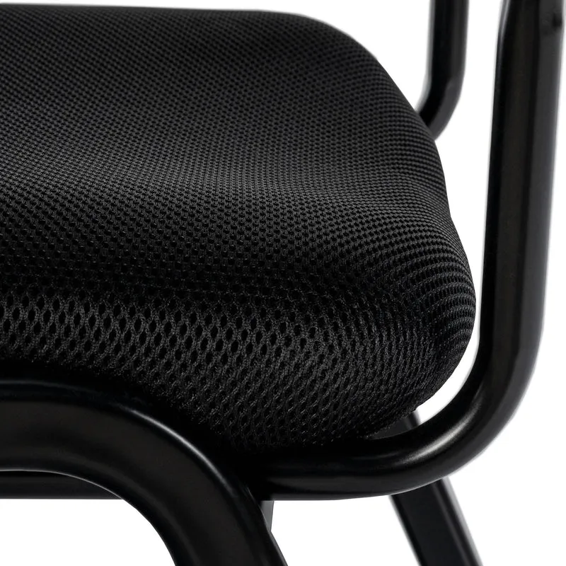 Chaise visiteur empilable noire avec dossier perforé et assise tissu noir cadre en métal 10_0008269