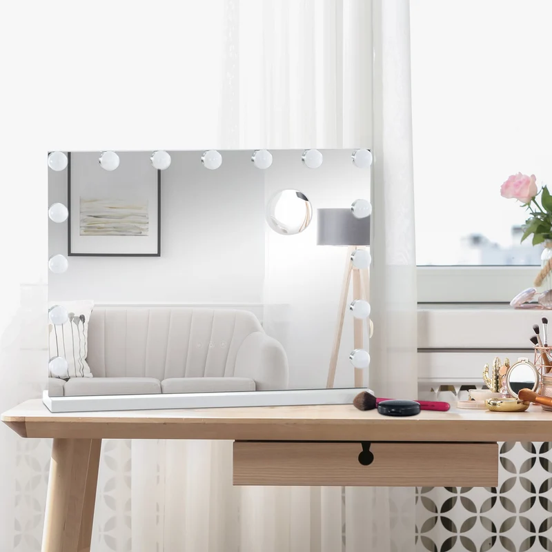 Miroir de maquillage LED en plastique 58 x 46 cm avec grossissement x10 et port USB 10_0008956