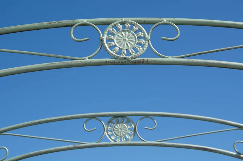 Arche à rosiers avec deux portes plantes grimpantes décoration jardin 220x120 cm en métal vert vieilli 10_0003955