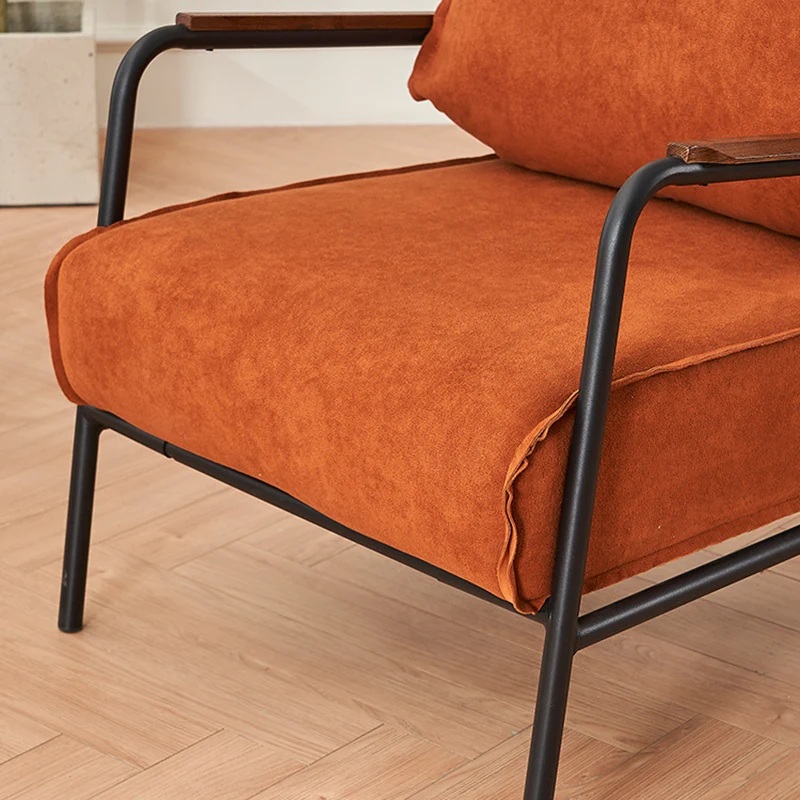 Modern Minimalist Square Fabric Eucalyptus Wood Carbon Steel Accent Chair With Ergonomic Design For Living Room