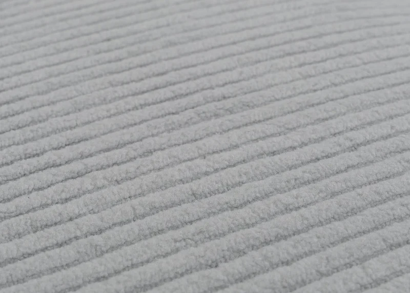Lot de 2 chaises de salle à manger dossier haut en tissu velours côtelé gris clair pieds en bois foncés 04_0007327