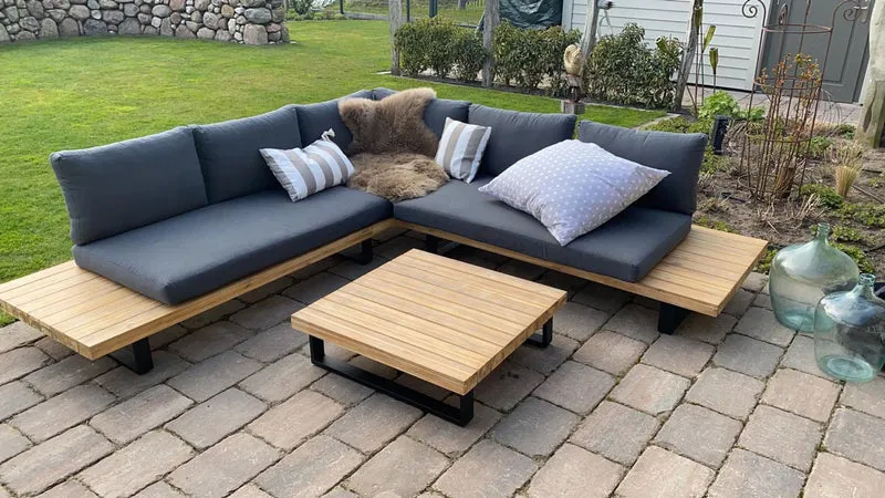 Salon de jardin terrasse balcon luxe ensemble canapé table en bois FSC certifié coussin gris clair 04_0003261