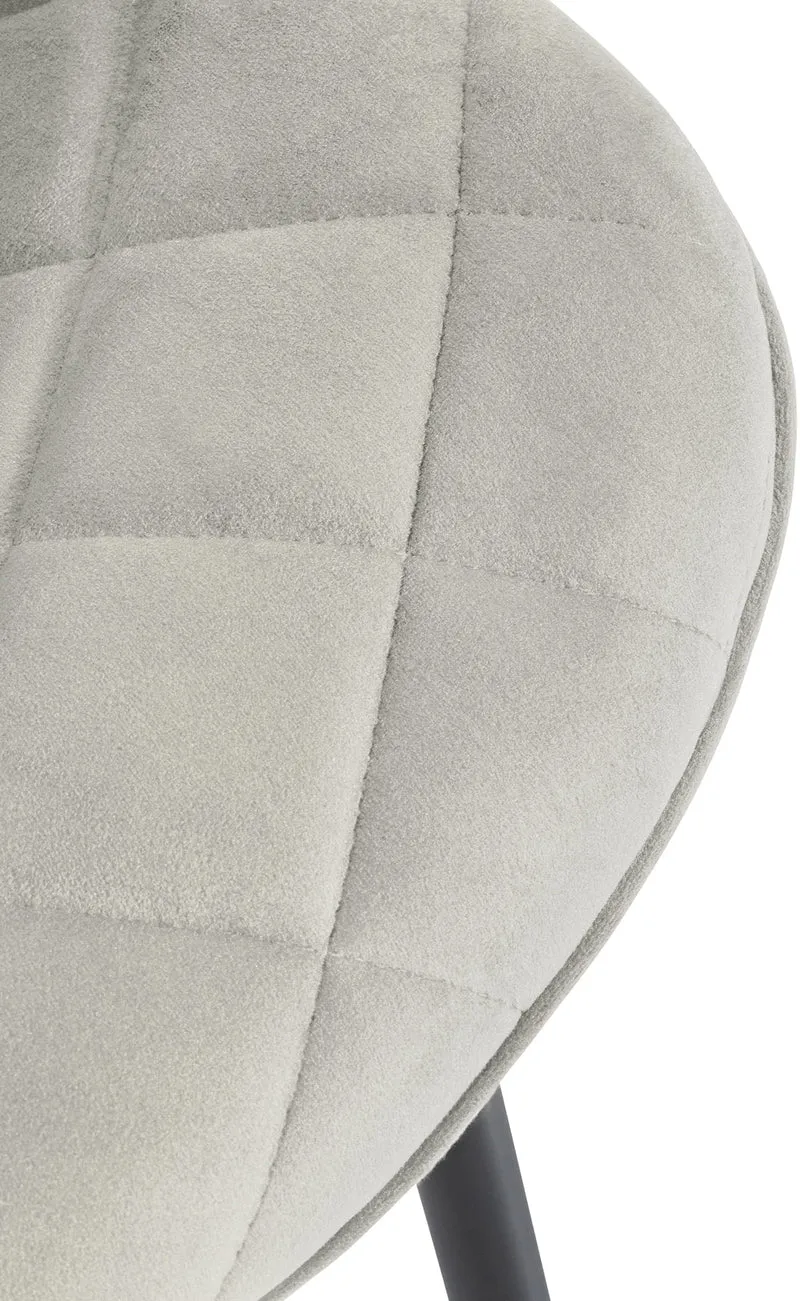 Lot de 4 chaises de salle à manger en tissu velours confortable crème pieds métal noir couture losange CDS10425
