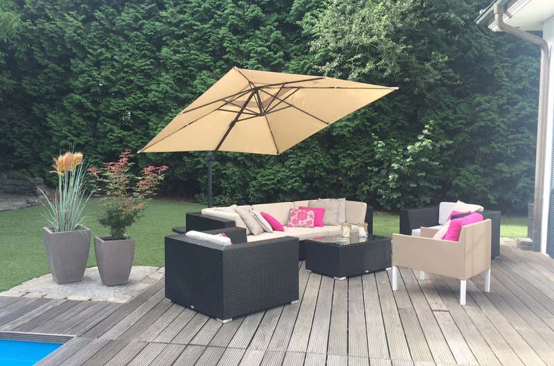 Parasol professionnel restaurant pour jardin terrasse 3x3m (Ø4,24m) polyester/aluminium 23kg crème avec pied 04_0003963