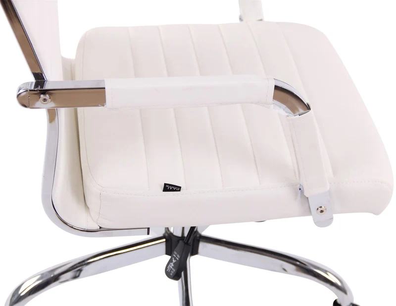 Fauteuil de bureau sur roulettes confortable hauteur réglable en synthétique blanc cadre métal chromé BUR10569