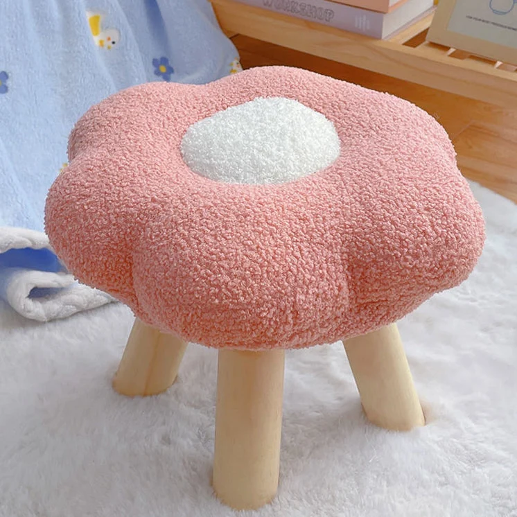 Contemporary Creative Flower Shape Sherpa Fabric Pine Wood Footstool For Entryways