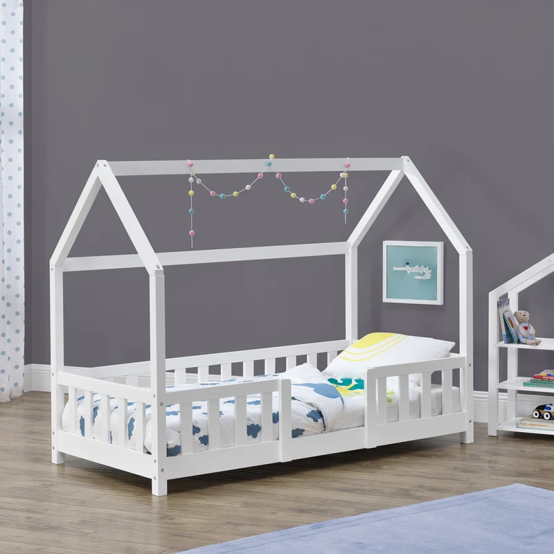 Lit pour enfant cabane maison avec barrière et sommier à lattes en bois de pin blanc 80 x 160 cm 03_0005488